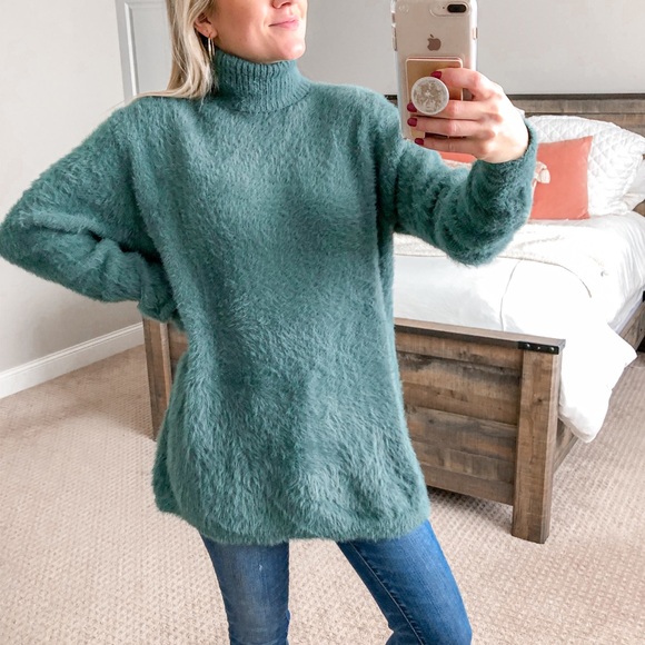 zara fluffy sweater